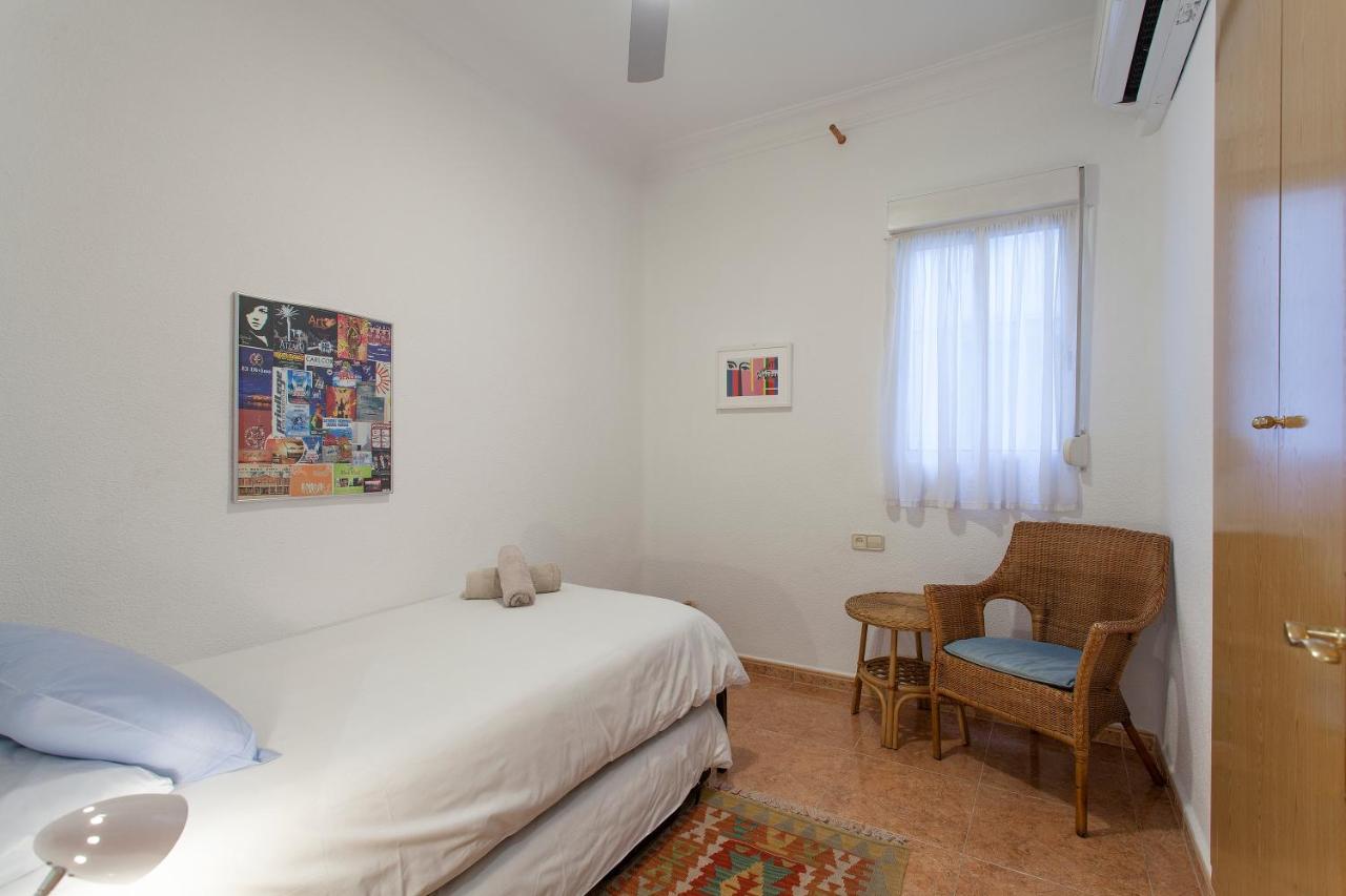 Apartment Near The Marina, Valencia Exterior foto